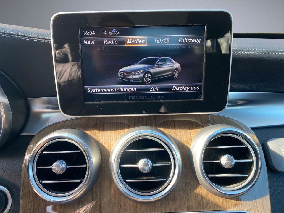 Mercedes-Benz C 180 - Imagem 14