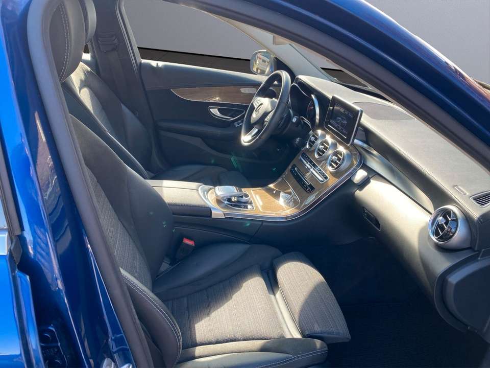 Mercedes-Benz C 180 - Imagem 15