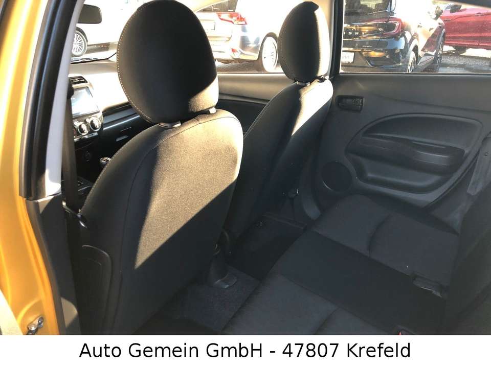 Mitsubishi Space Star - Imagem 7