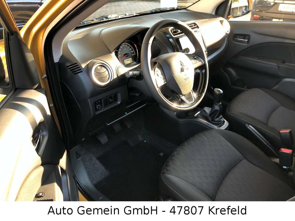 Mitsubishi Space Star - Imagem 8