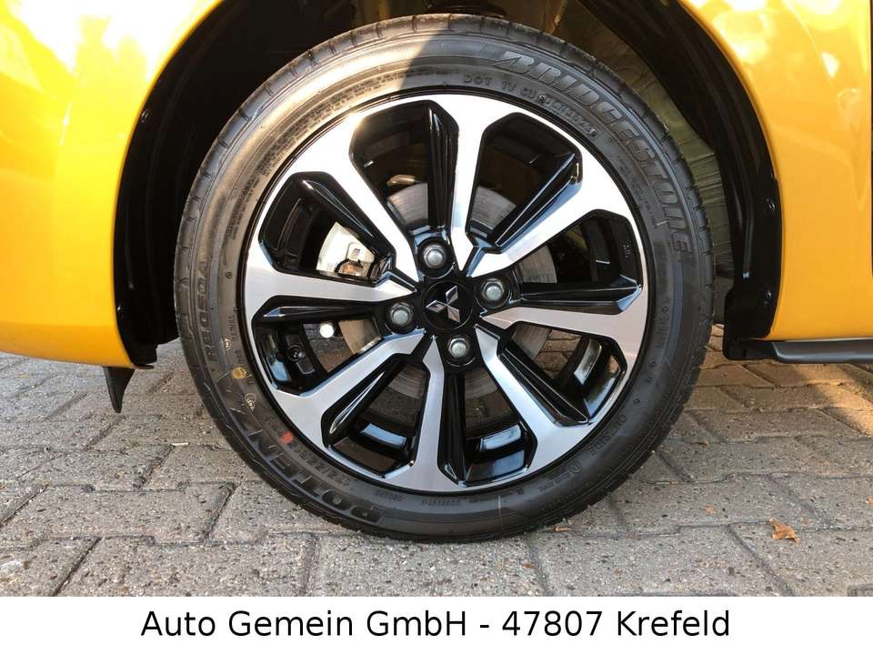 Mitsubishi Space Star - Imagem 12