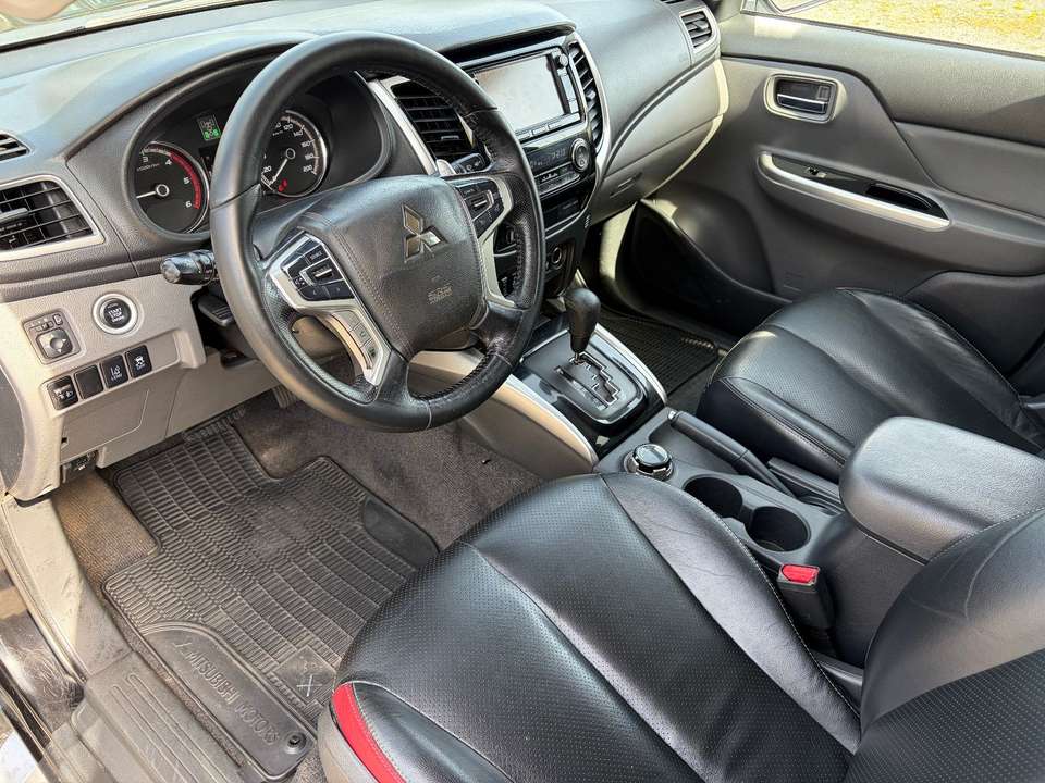 Mitsubishi L200 - Imagem 8