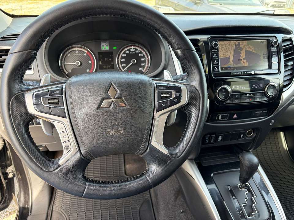 Mitsubishi L200 - Imagem 9