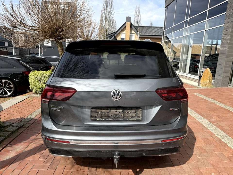 Volkswagen Tiguan Allspace - Imagem 4
