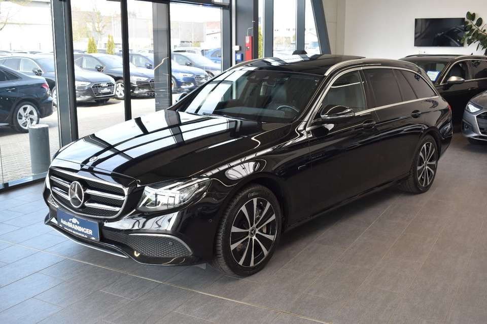 Mercedes-Benz E 300 - Imagem 4