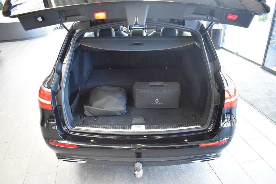 Mercedes-Benz E 300 - Imagem 12