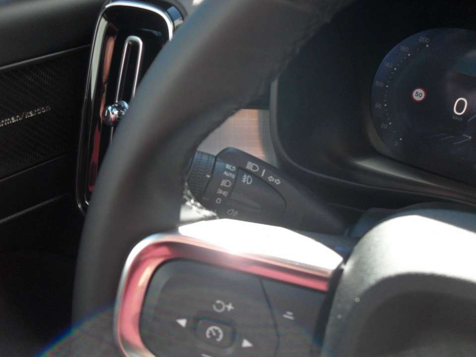 Volvo XC40 - Imagem 10