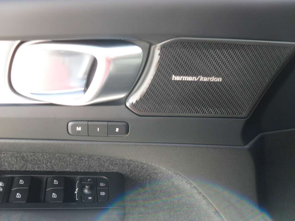 Volvo XC40 - Imagem 13