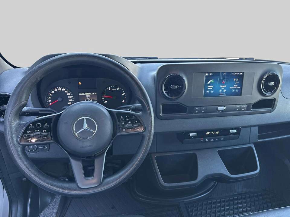 Mercedes-Benz Sprinter - Imagem 14
