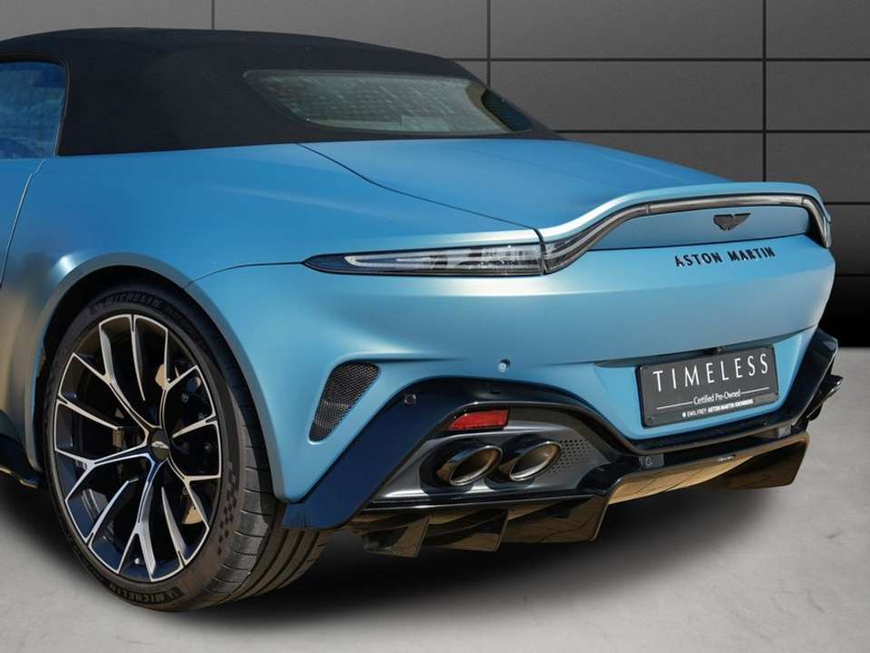 Aston Martin V8 - Imagem 4