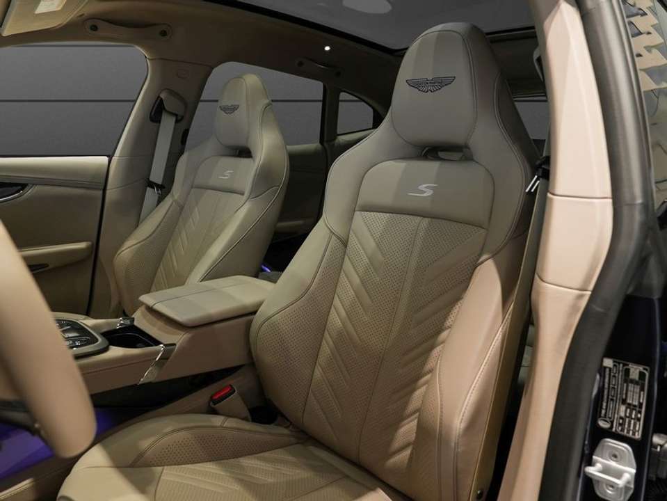 Aston Martin DBX - Imagem 3