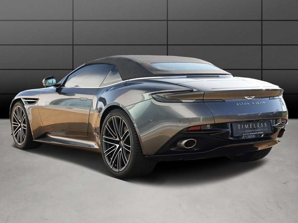 Aston Martin DB12 - Imagem 2