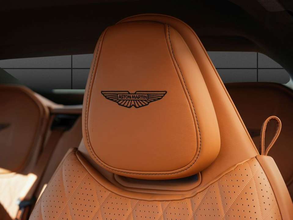 Aston Martin DB12 - Imagem 5