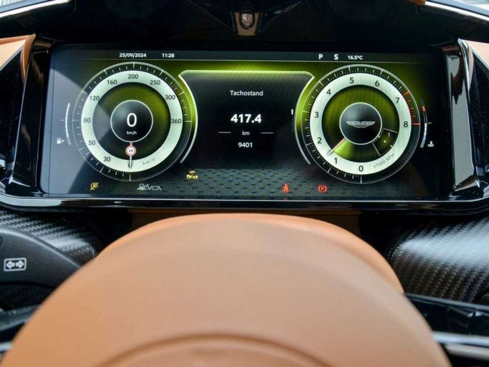 Aston Martin V8 - Imagem 5