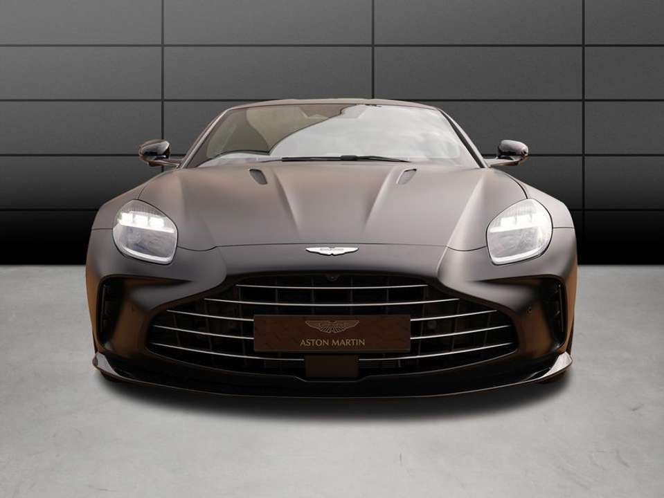 Aston Martin V8 - Imagem 6