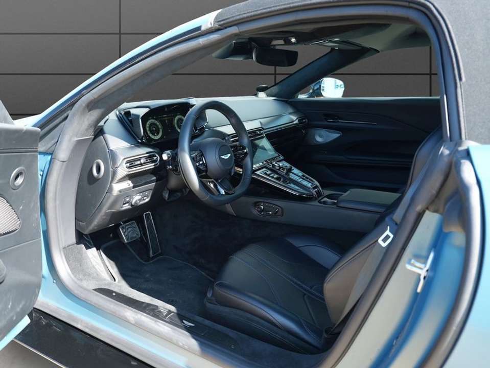 Aston Martin V8 - Imagem 11