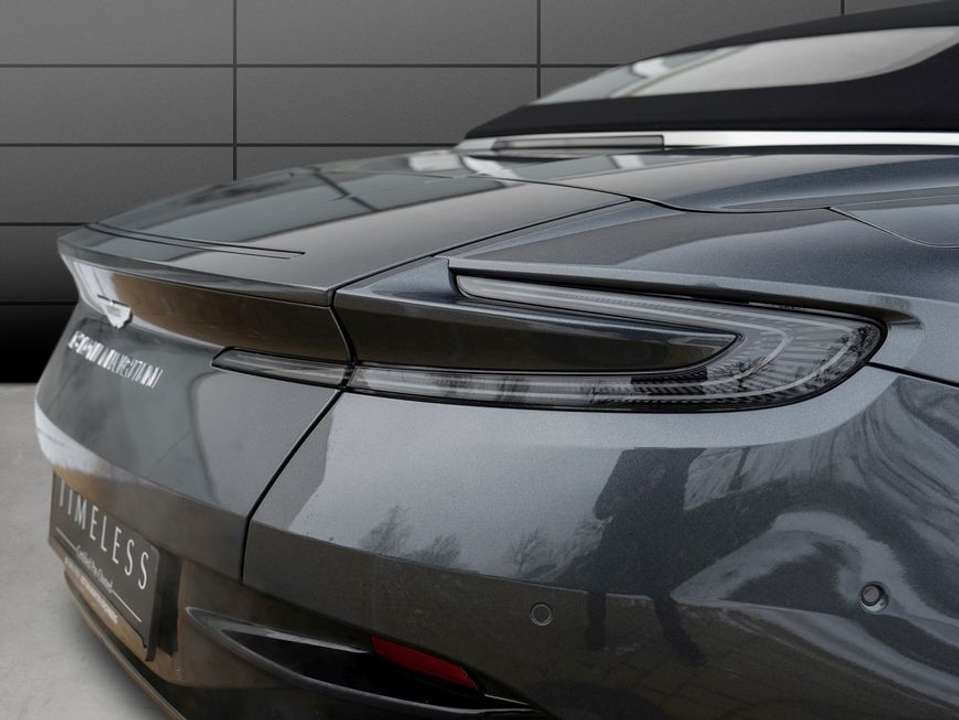 Aston Martin DB12 - Imagem 8