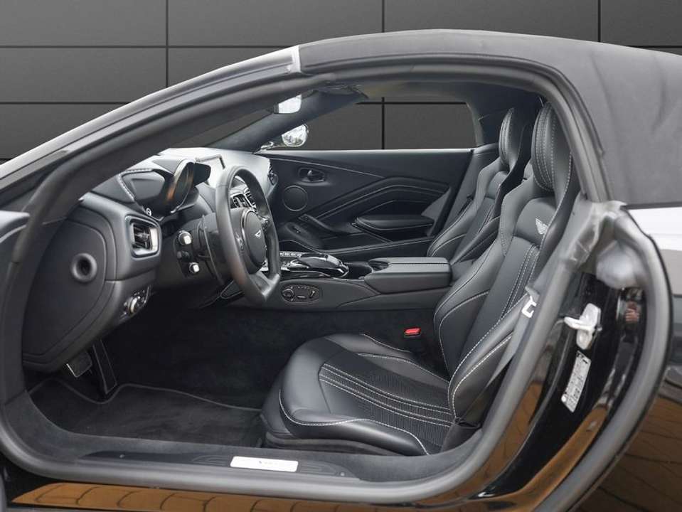 Aston Martin V8 - Imagem 12