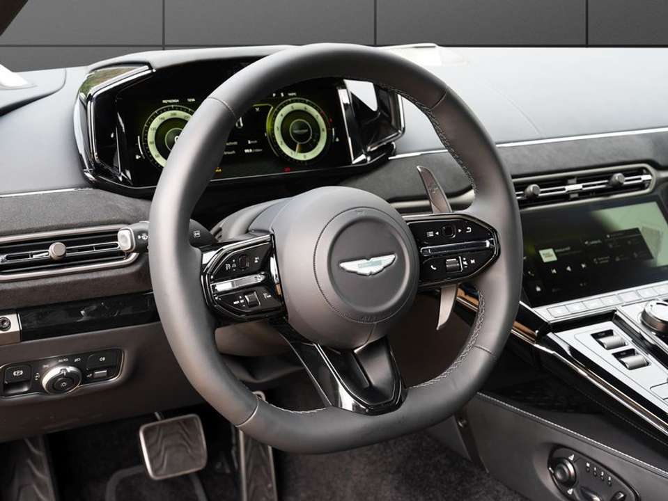 Aston Martin V8 - Imagem 10