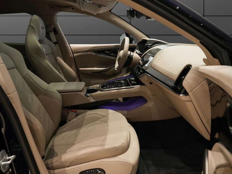 Aston Martin DBX - Imagem 12