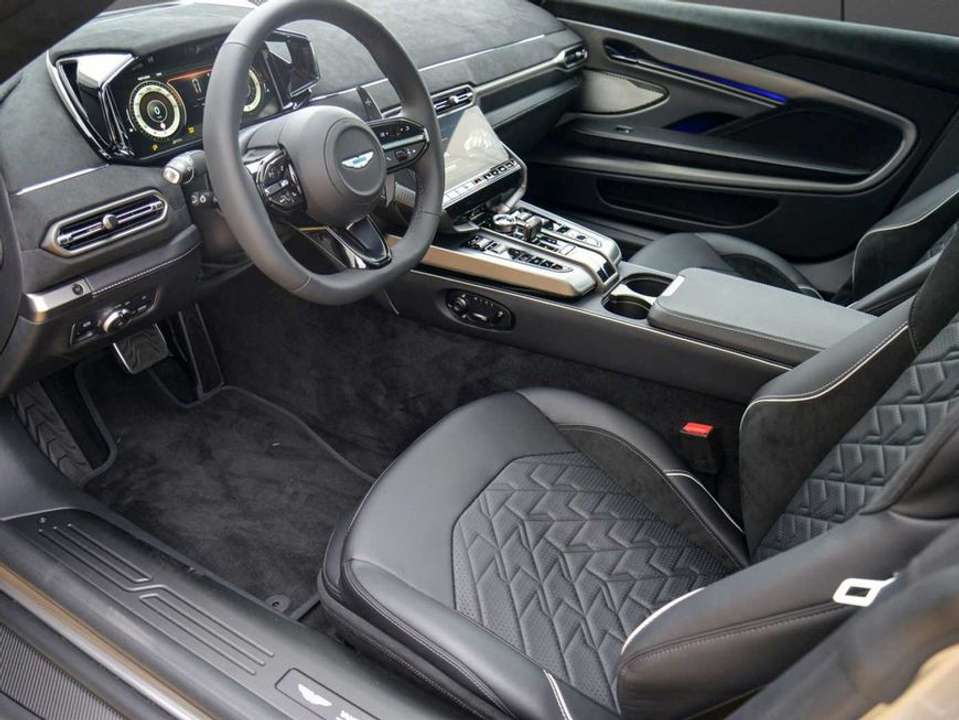 Aston Martin Vanquish - Imagem 11