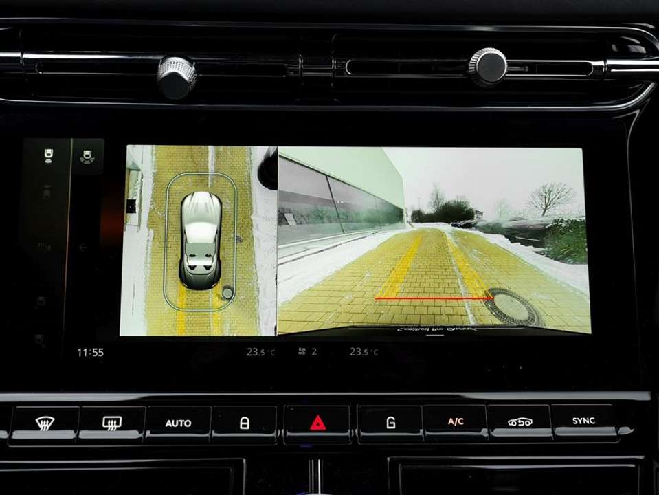 Aston Martin DB12 - Imagem 15