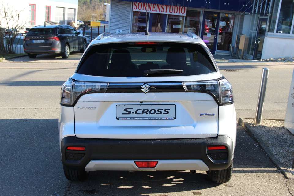 Suzuki S-Cross - Imagem 4