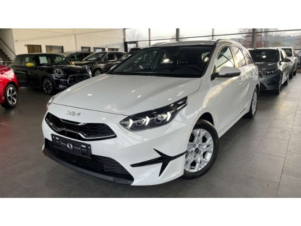 Kia Ceed SW / cee'd SW - Imagem 1