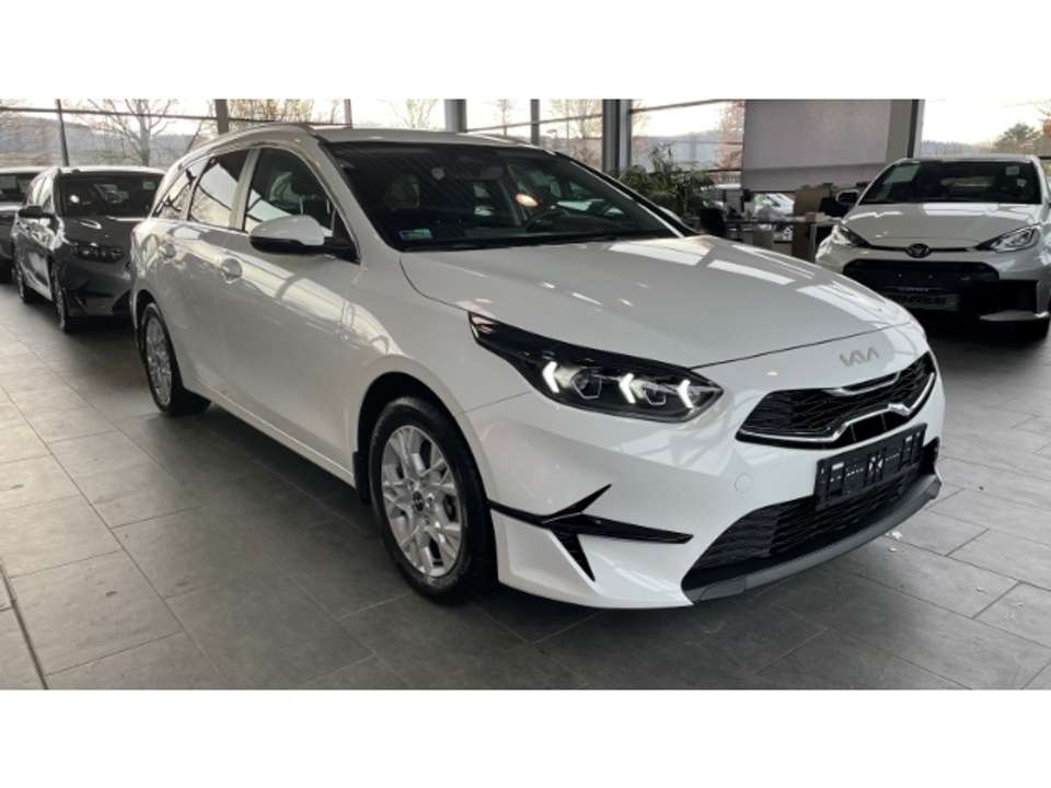 Kia Ceed SW / cee'd SW - Imagem 2