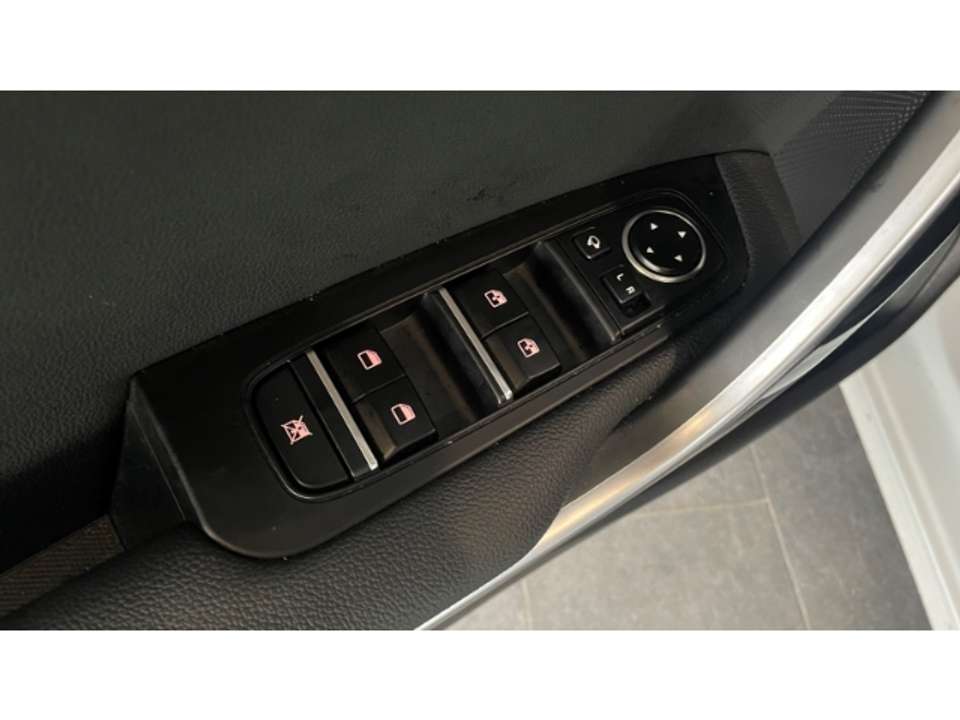 Kia Ceed SW / cee'd SW - Imagem 10