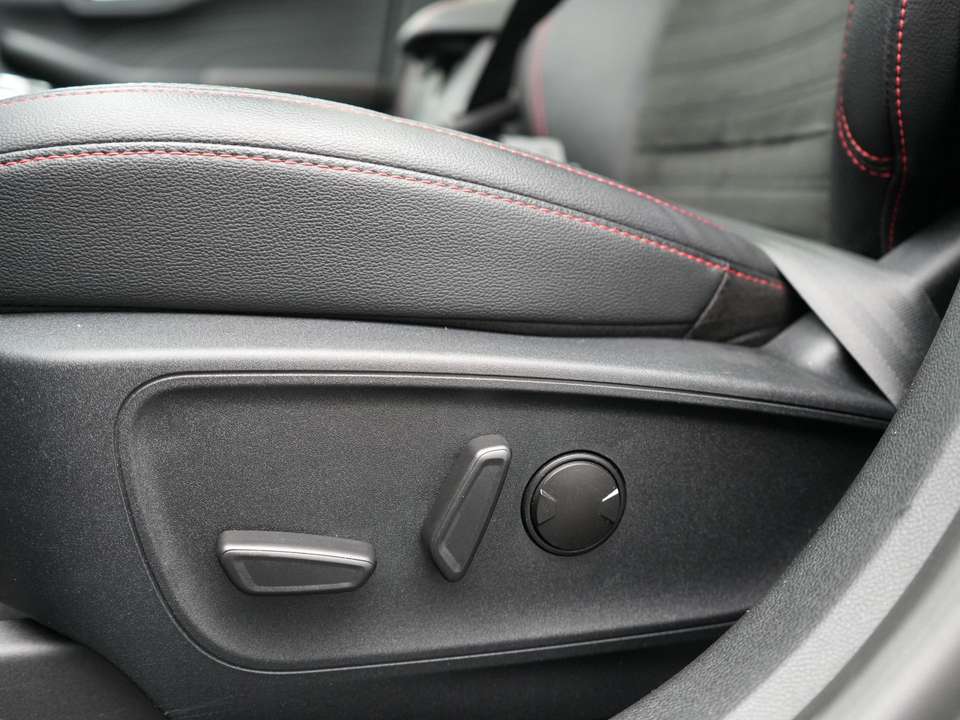 Ford Kuga - Imagem 11