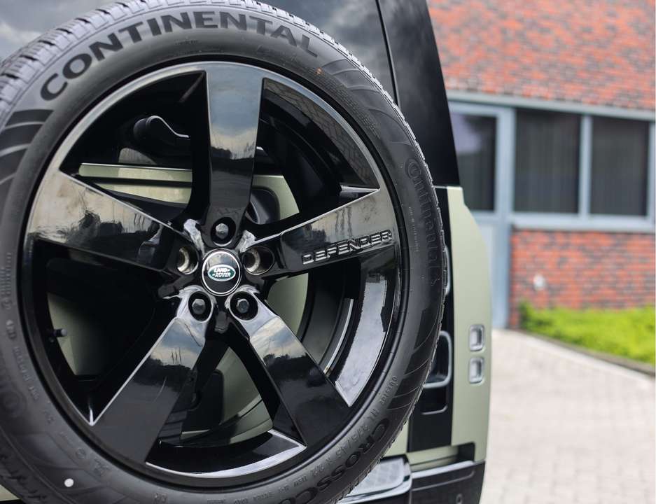 Land Rover Defender - Imagem 11