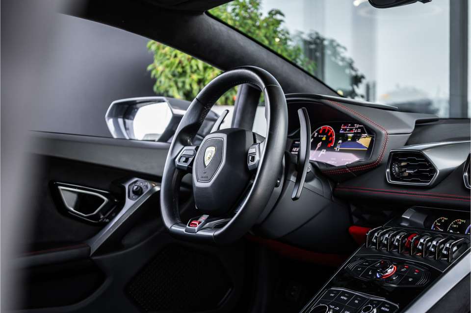 Lamborghini Huracán - Imagem 10