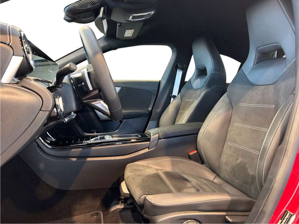 Mercedes-Benz CLA 200 - Imagem 6