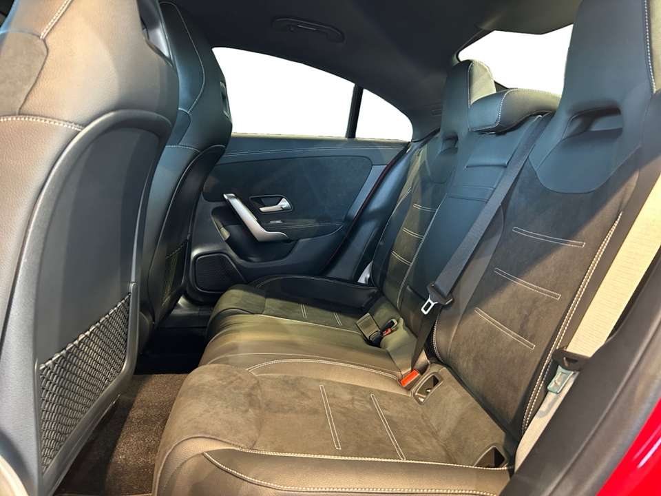 Mercedes-Benz CLA 200 - Imagem 8