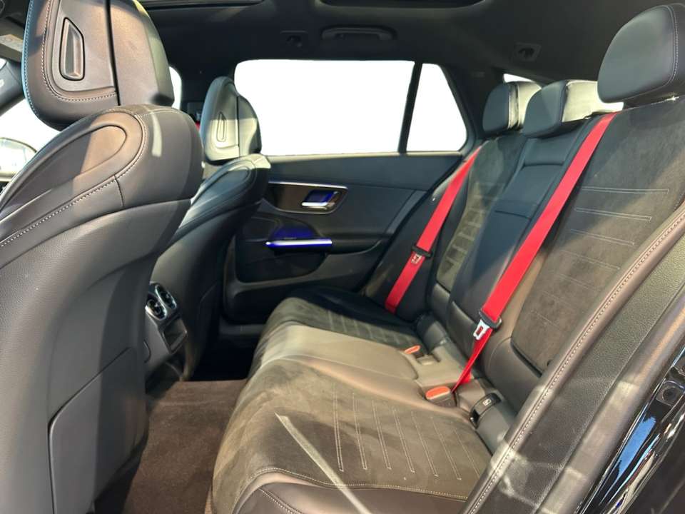 Mercedes-Benz C 300 - Imagem 9