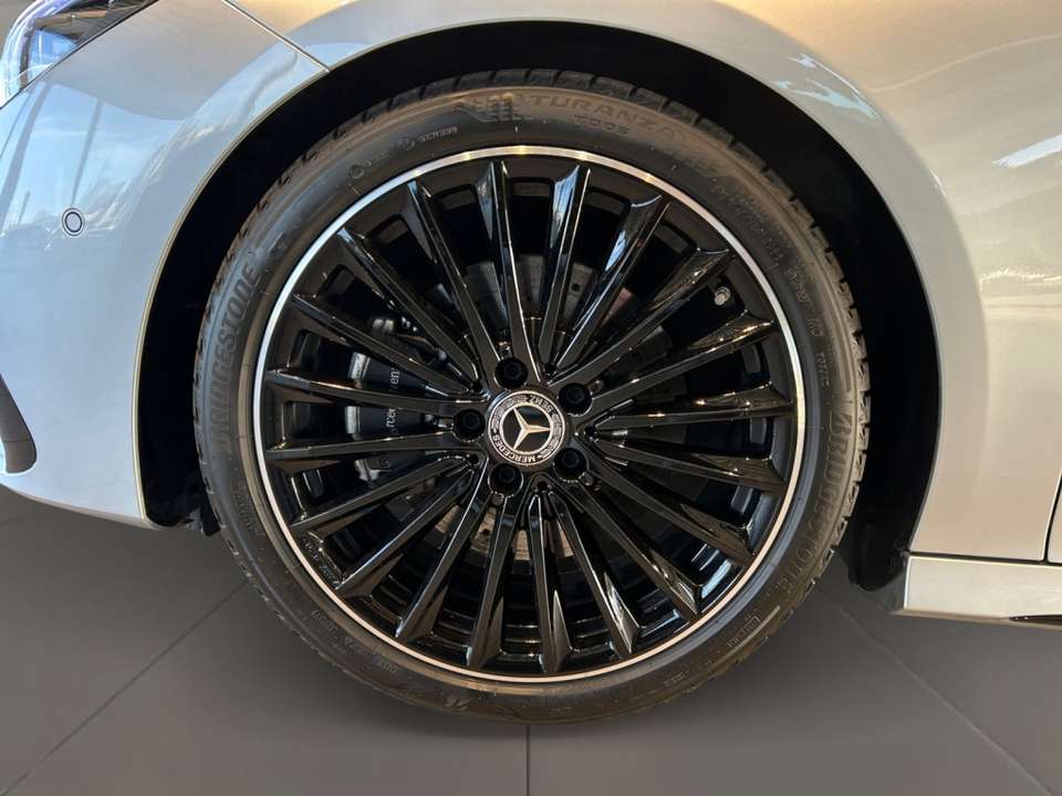 Mercedes-Benz CLA 200 - Imagem 9