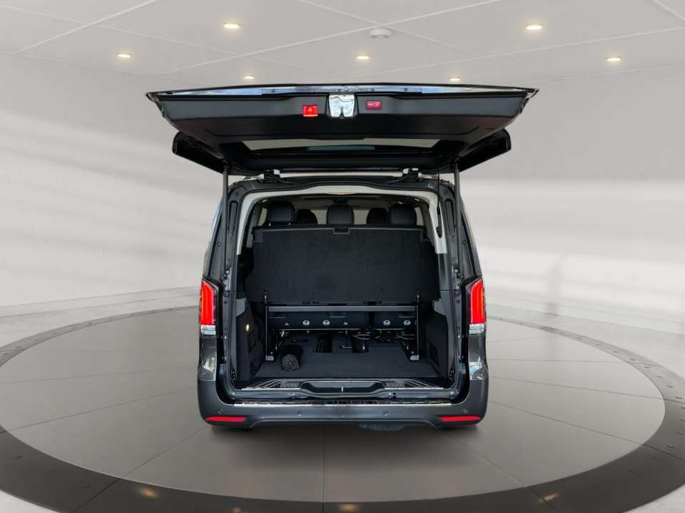 Mercedes-Benz V 300 - Imagem 12