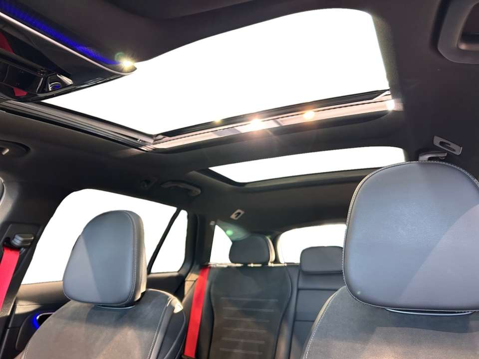 Mercedes-Benz C 300 - Imagem 15