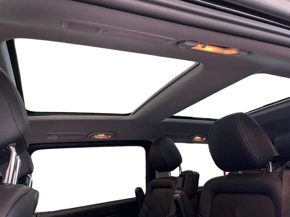 Mercedes-Benz V 300 - Imagem 13