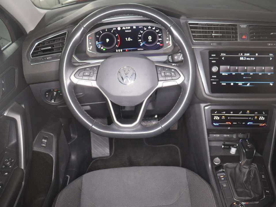 Volkswagen Tiguan Allspace - Imagem 8