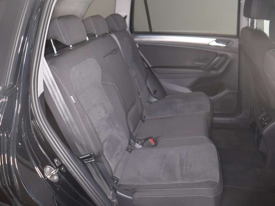 Volkswagen Tiguan Allspace - Imagem 11