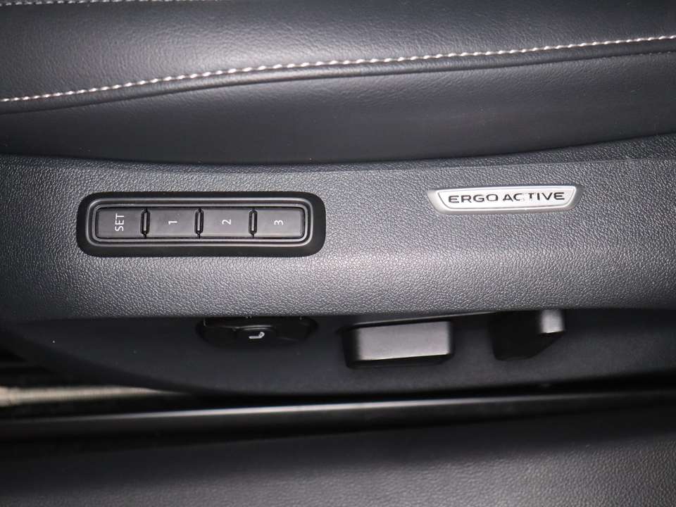 Volkswagen Passat Variant - Imagem 12