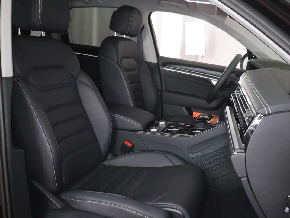 Volkswagen Touareg - Imagem 13