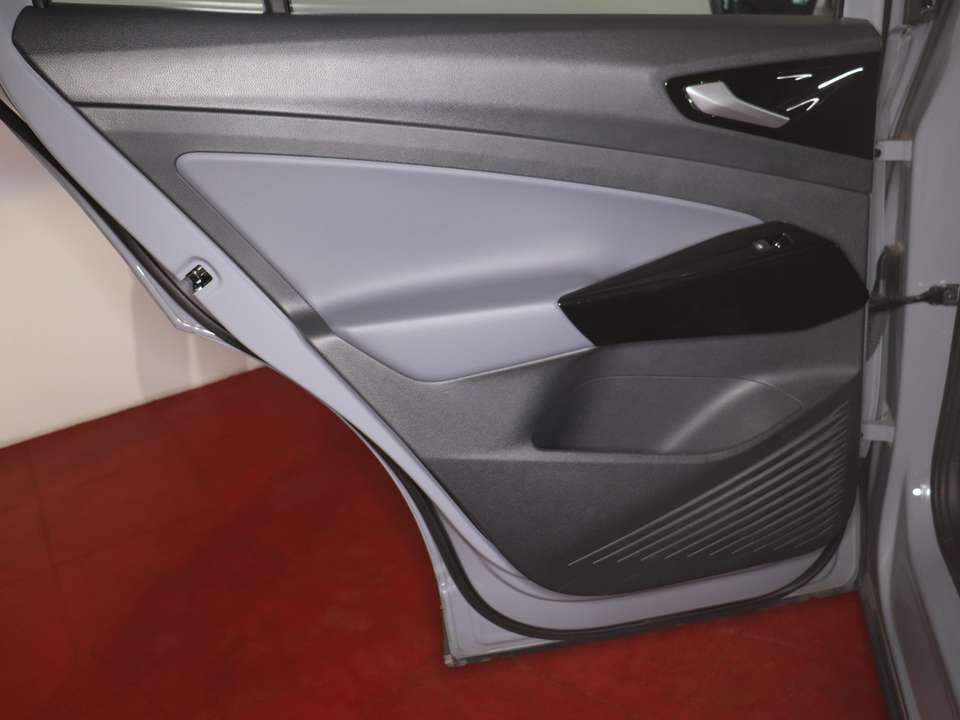Volkswagen ID.4 - Imagem 15