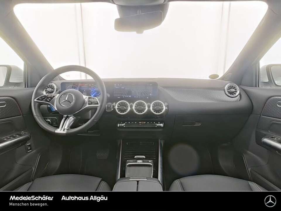 Mercedes-Benz EQA 250 - Imagem 6