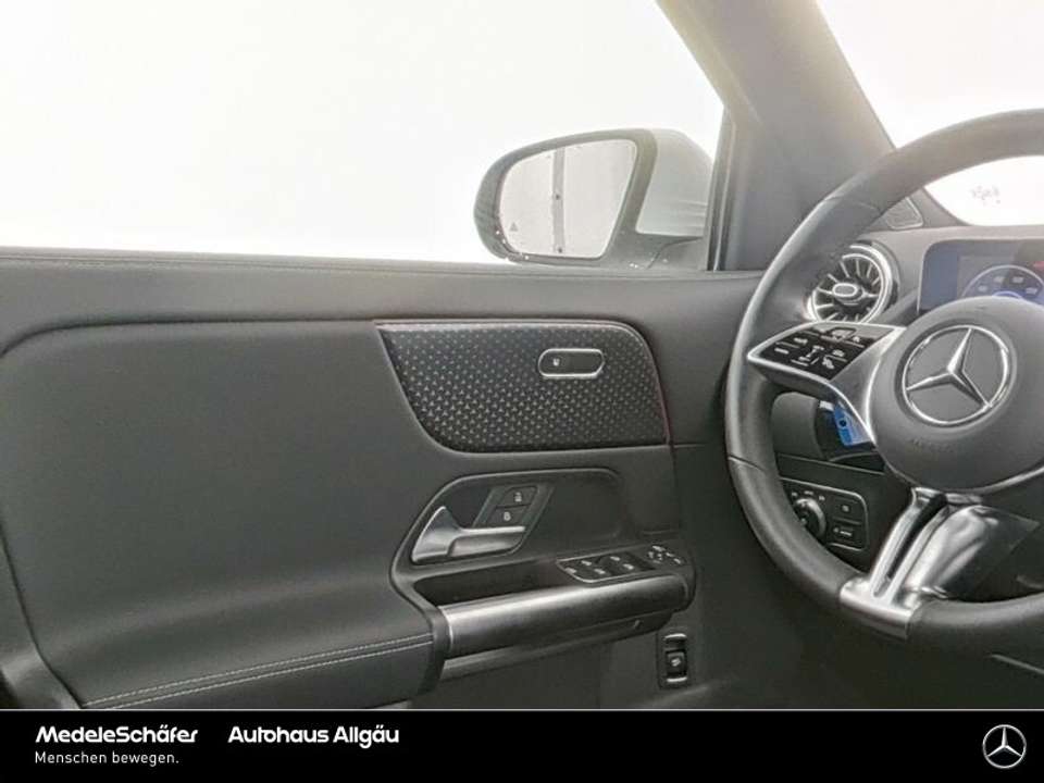 Mercedes-Benz EQA 250 - Imagem 8