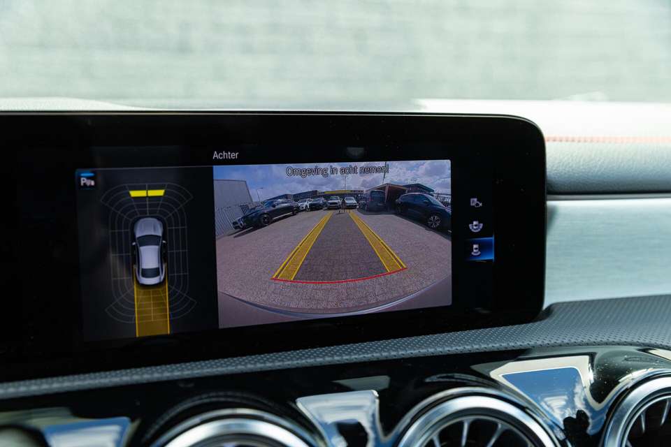 Mercedes-Benz CLA 200 - Imagem 12