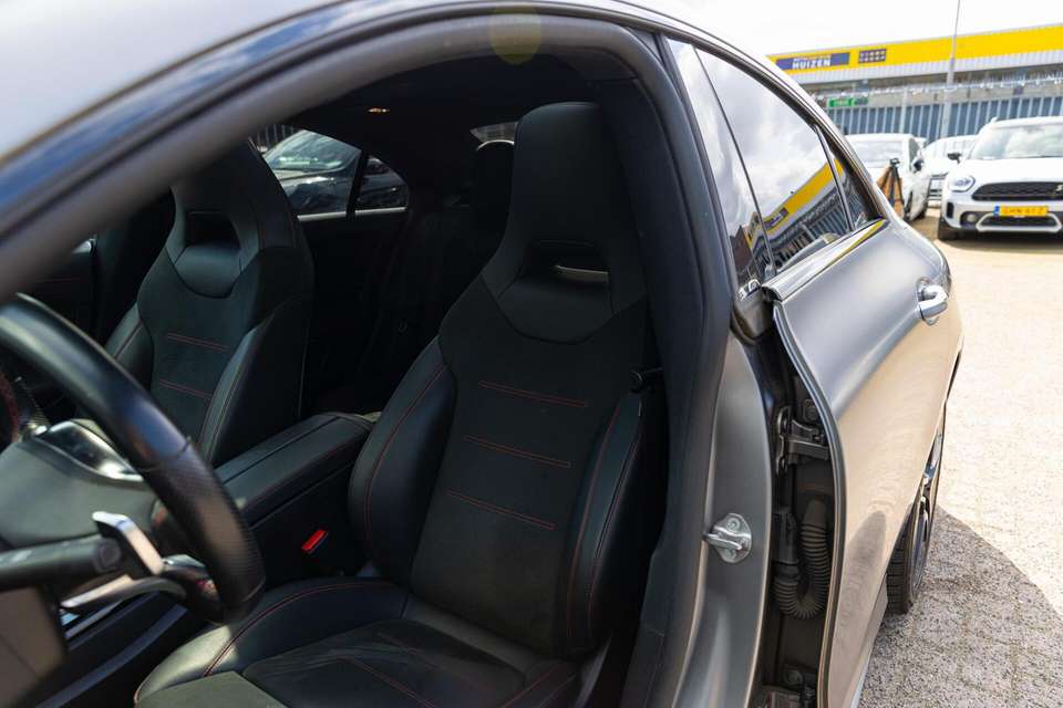 Mercedes-Benz CLA 200 - Imagem 17