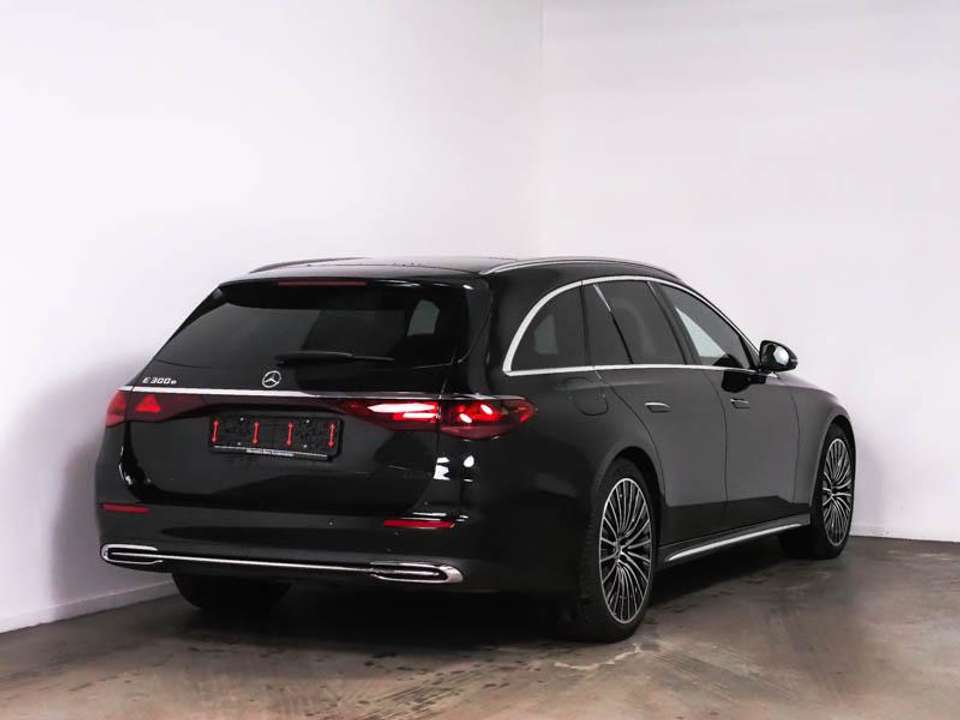 Mercedes-Benz E 300 - Imagem 3